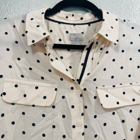 Chico's Foulard Light Pink Polka Dot Button Down Shirt Size 8/10 - Picture 4 of 11
